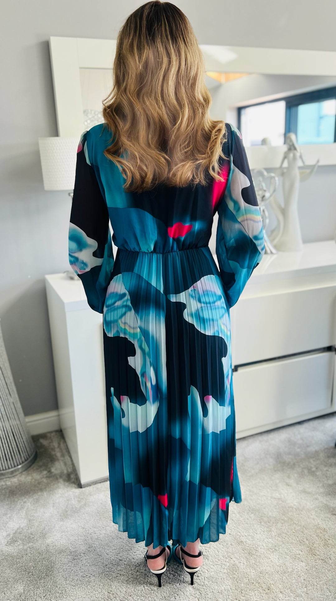 Kirsty Green Abstract Banded Pleated Long Sleeve Maxi Dress