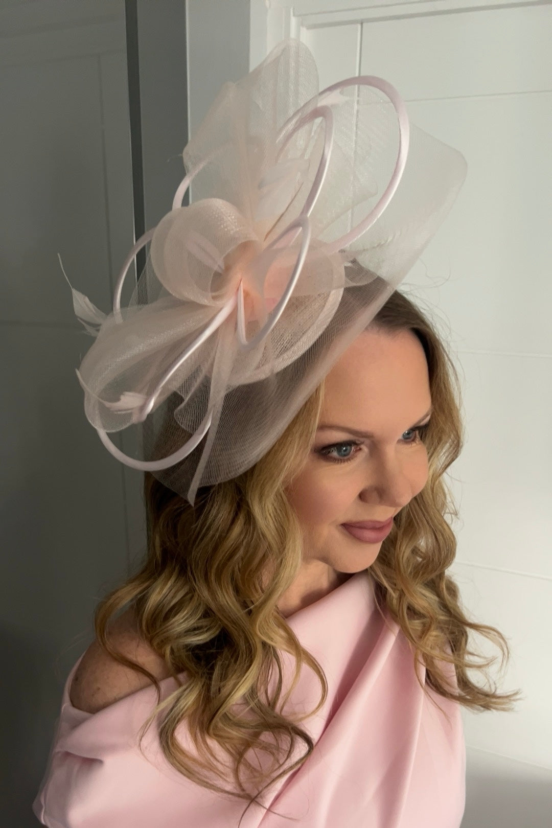 Alexis Pale Pink Veil & Loop Fascinator