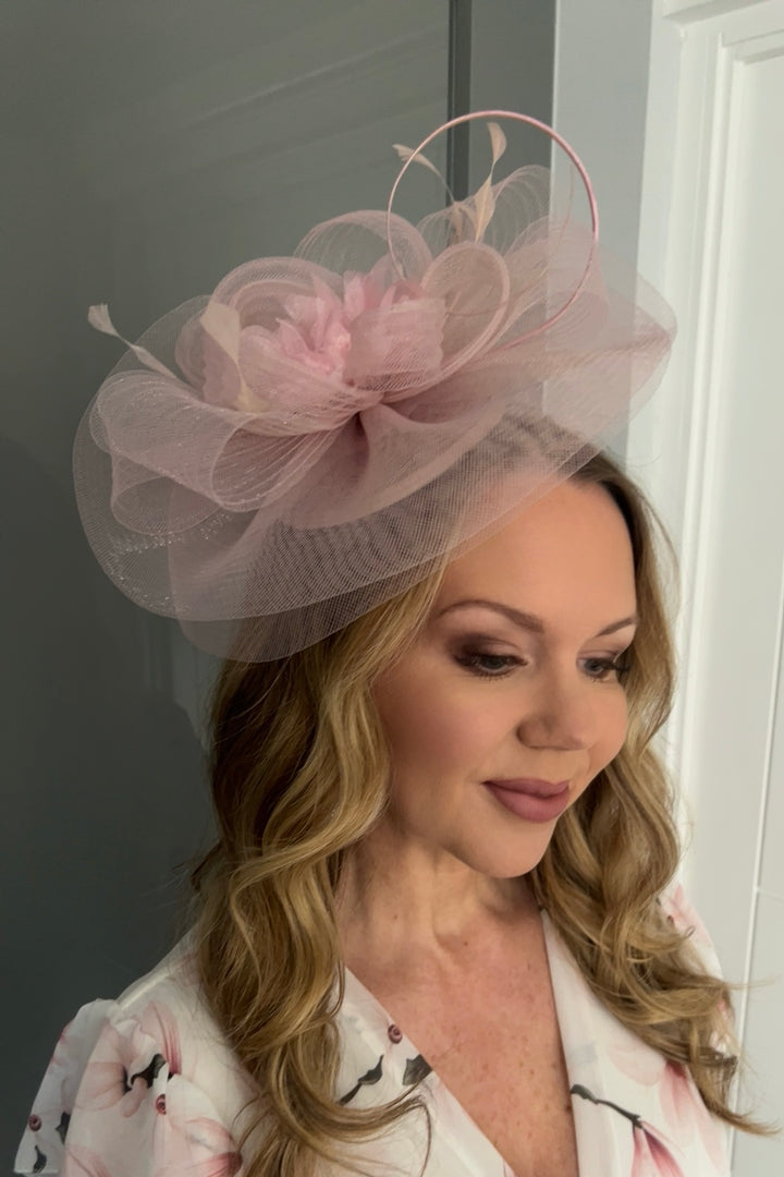 Nova Belle Baby Pink Loop & Feather Fascinator