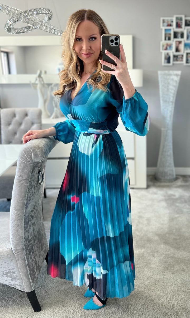 Kirsty Green Abstract Banded Pleated Long Sleeve Maxi Dress