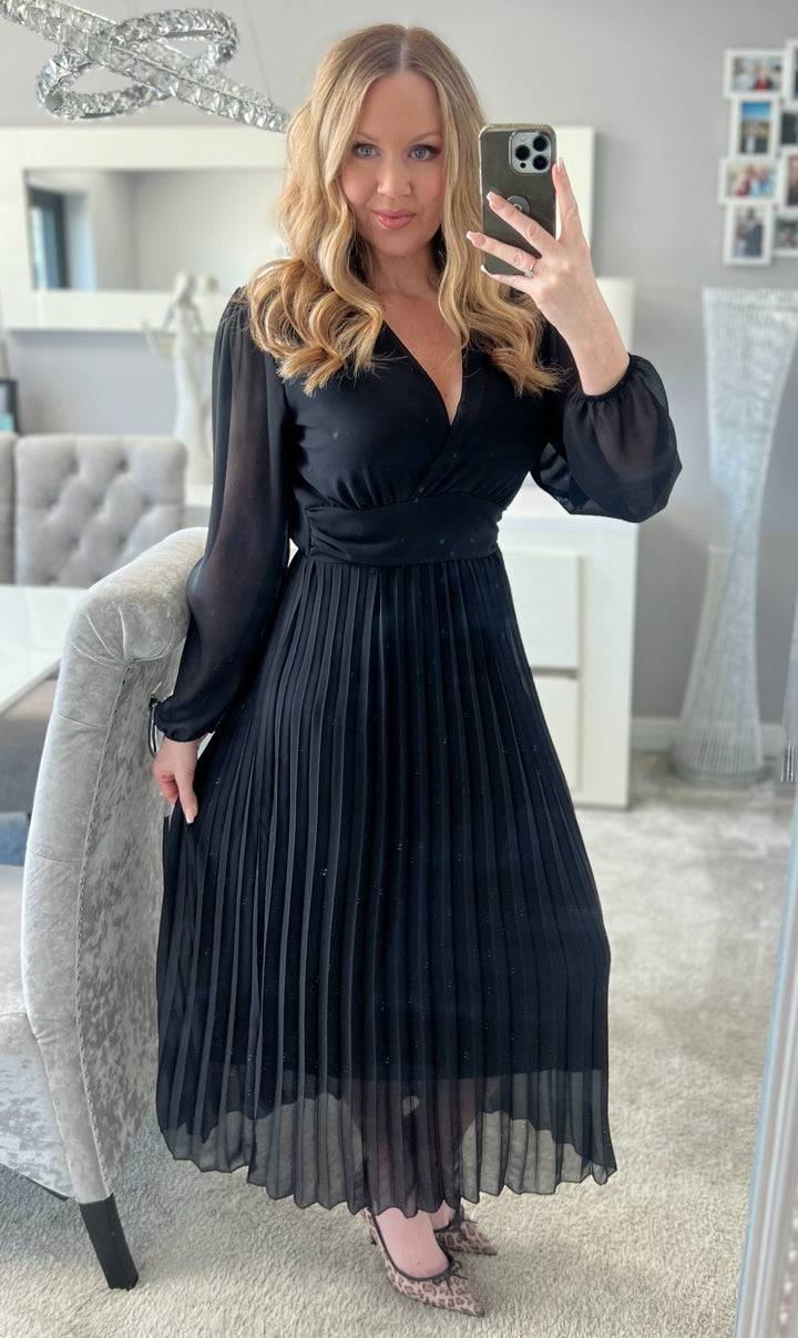 Kirsty Black Banded Pleated Long Sleeve Maxi Dress