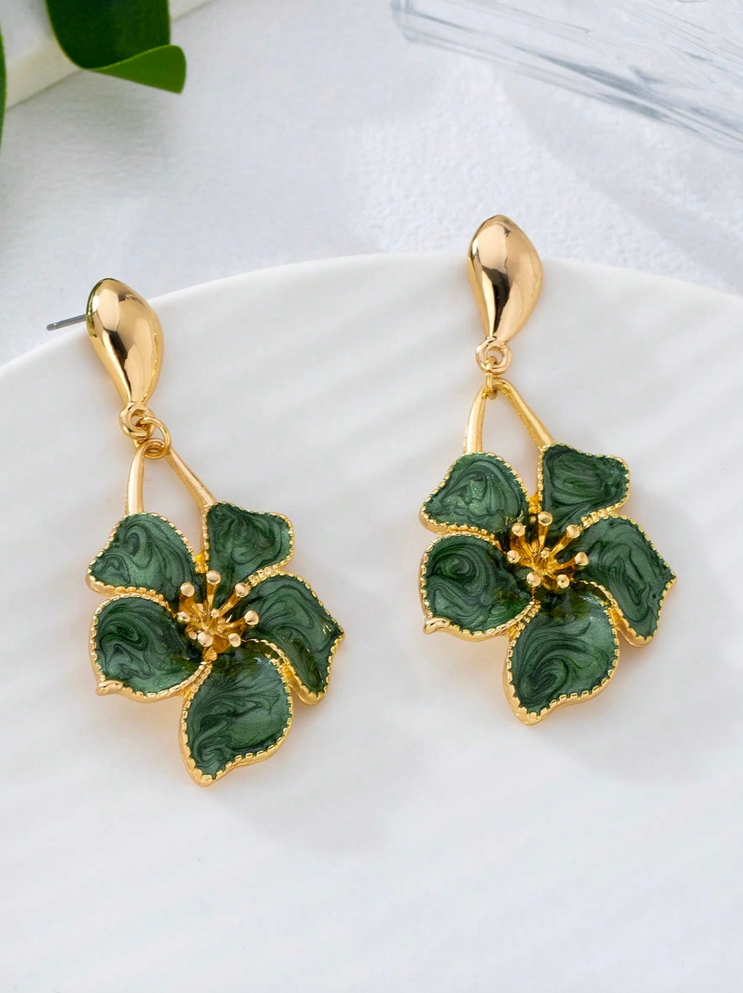 Green Oil Drop Flower Pendant Earrings