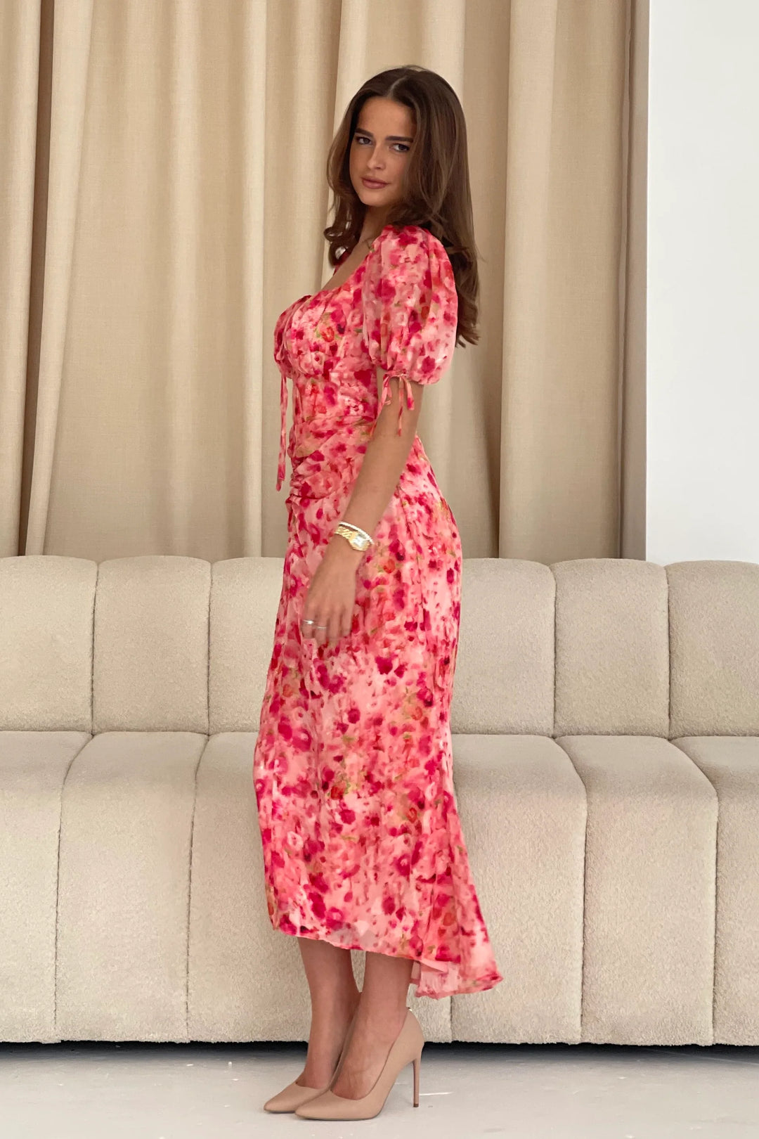Dove Pink Floral Short Sleeve Ruched Detail Midi Dress