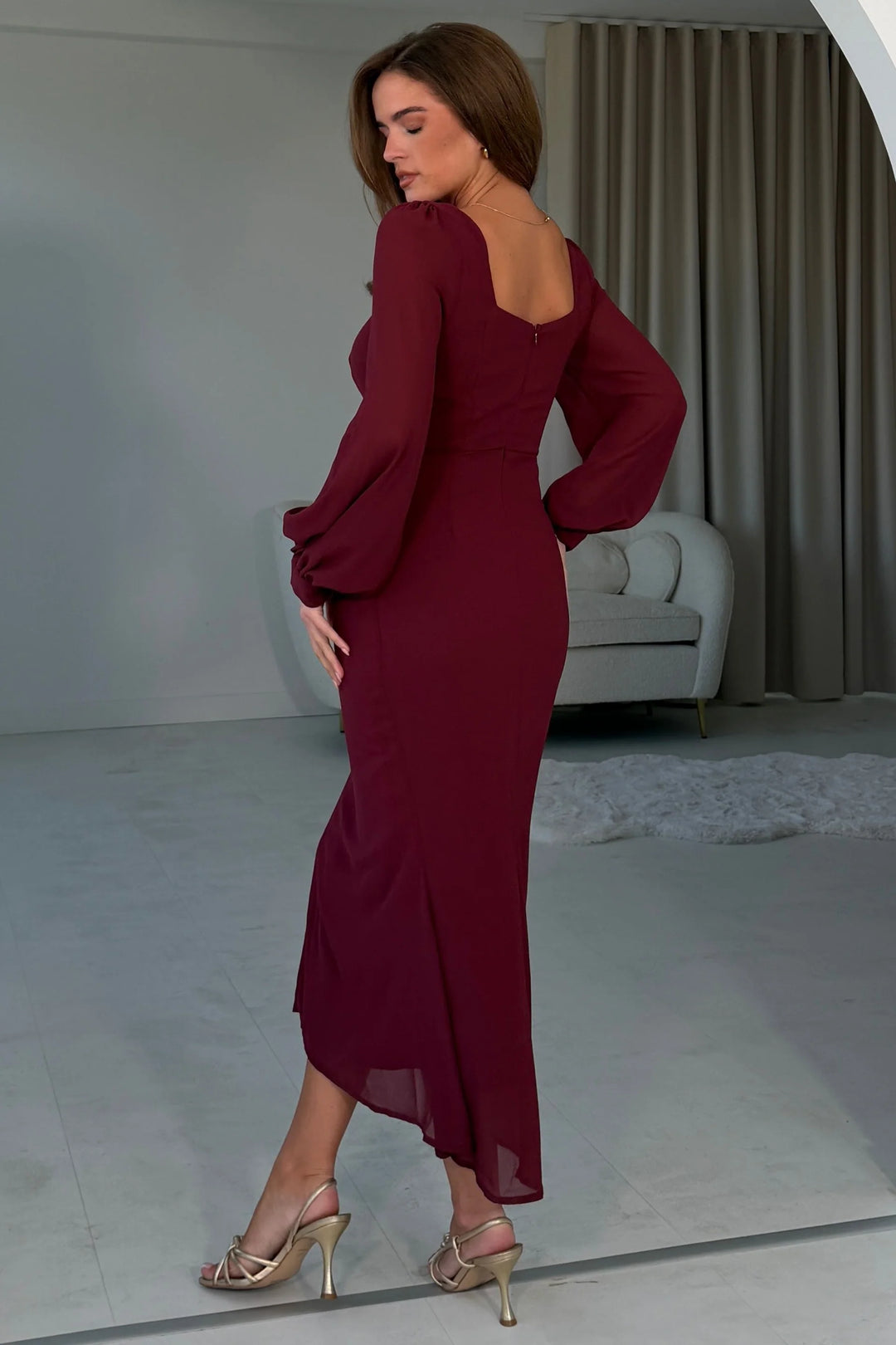 Mina Berry Sweetheart Neckline Long Sleeve Ruched Detail Midi Dress