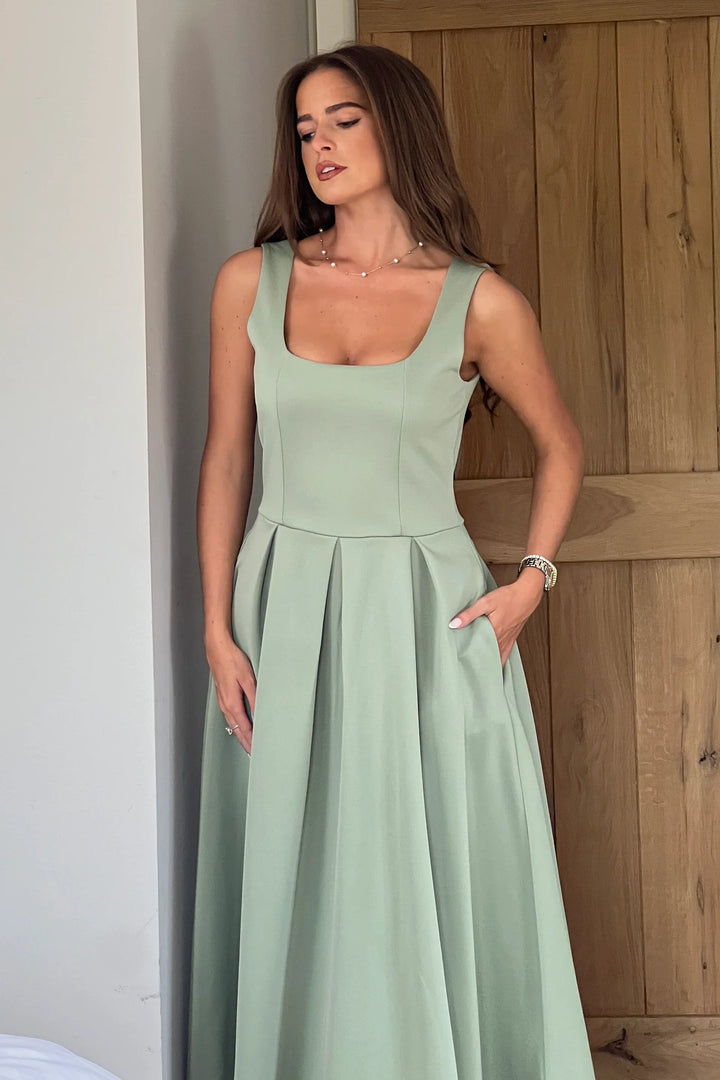 Erica Sage Square Neck Sleeveless Pleated Midi Dress