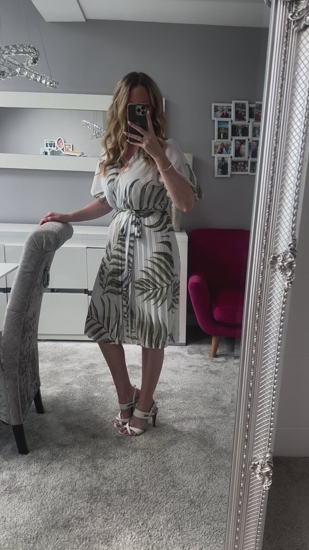 Lily White Green Palm Print Short Sleeve Chiffon Pleated Midi Dress
