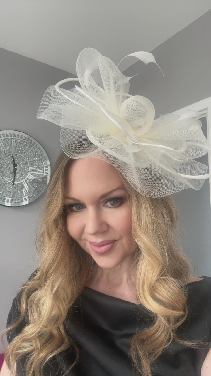 Alexis Ivory Veil & Loop Fascinator