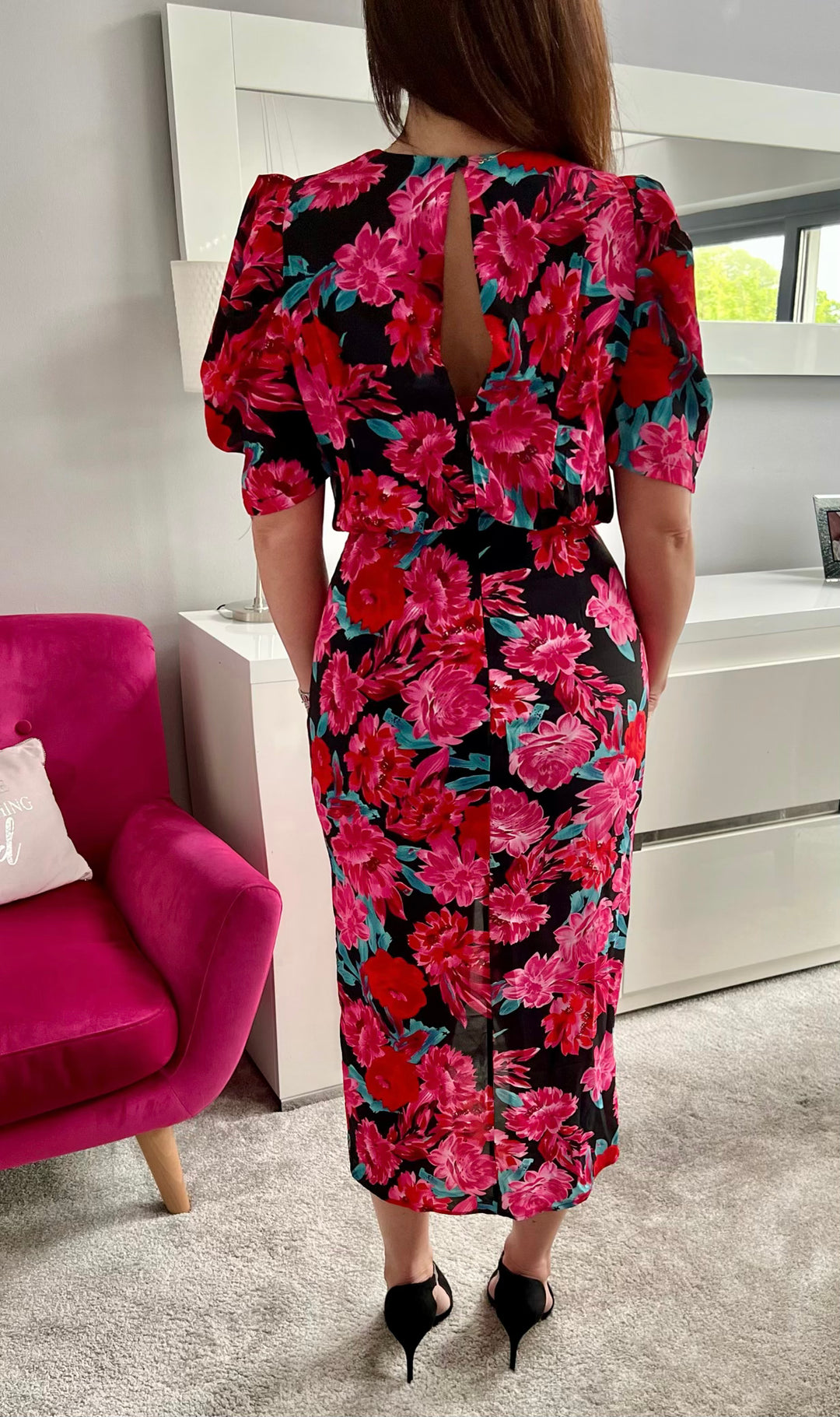 Ces't La Vie Black & Pink Puff Sleeve Floral Midi Dress
